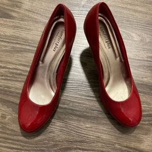 Comfort Plus by Predictions Glossy Red Heels